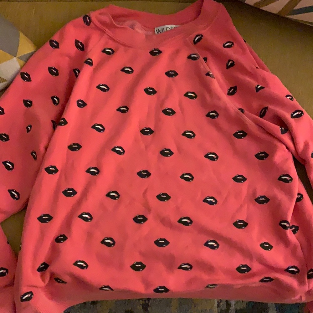 Wildfox Lips Sweater Medium
